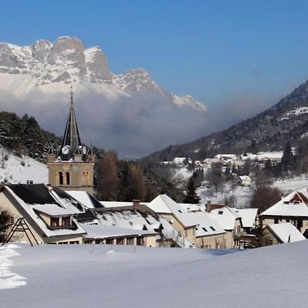 Petit Studio Mansarde 18 M2 Avec Navette Gratuit Aux Pistes De Ski Gresse-en-Vercors Eksteriør billede